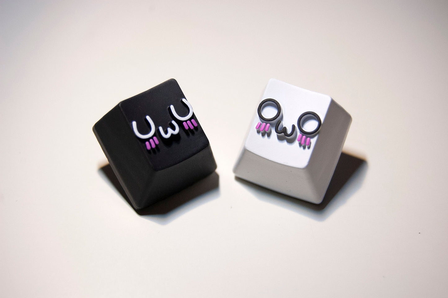 UwU key Artisan Keycap